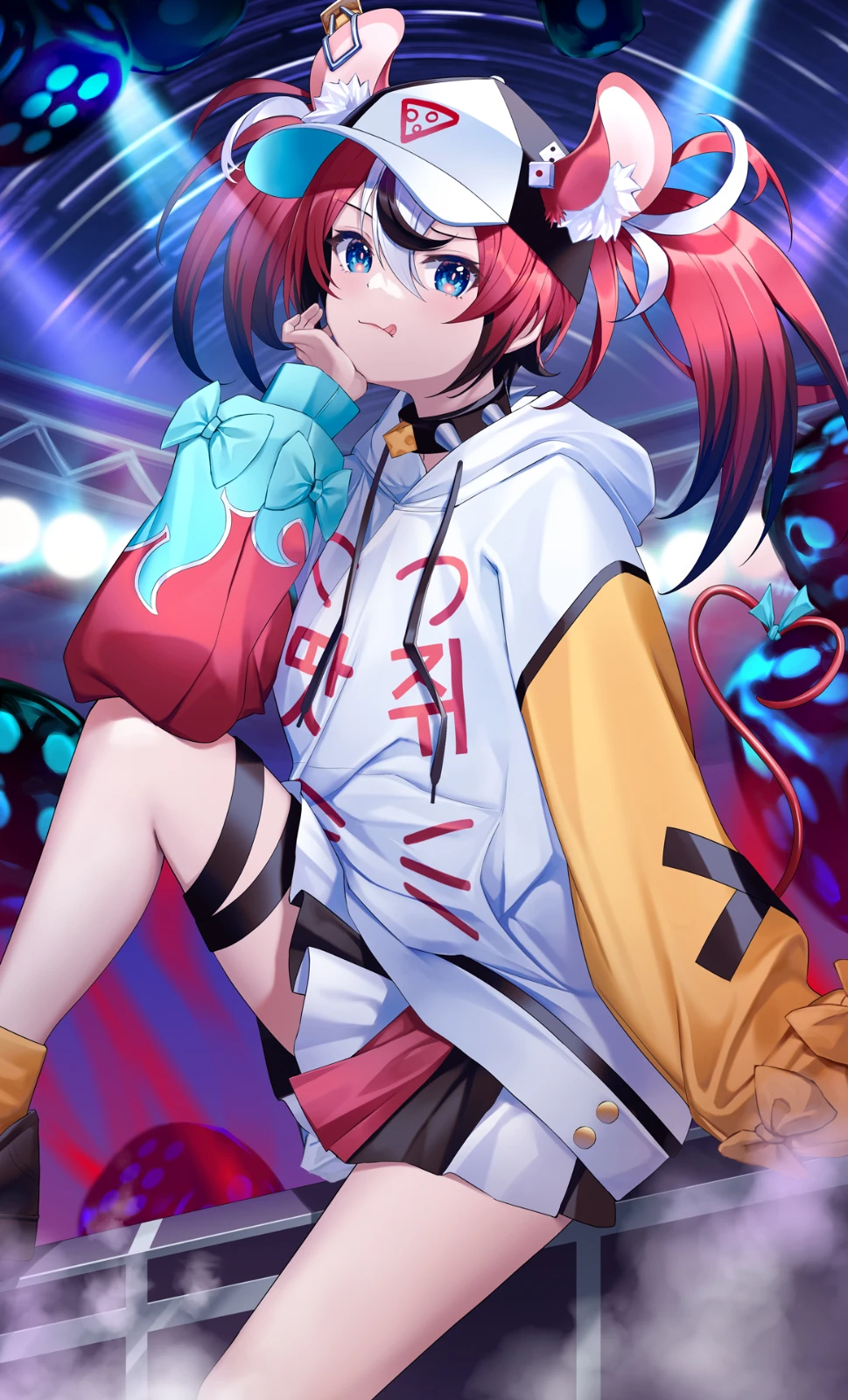 Shrew Acrylic Stand (WxH 300mm)